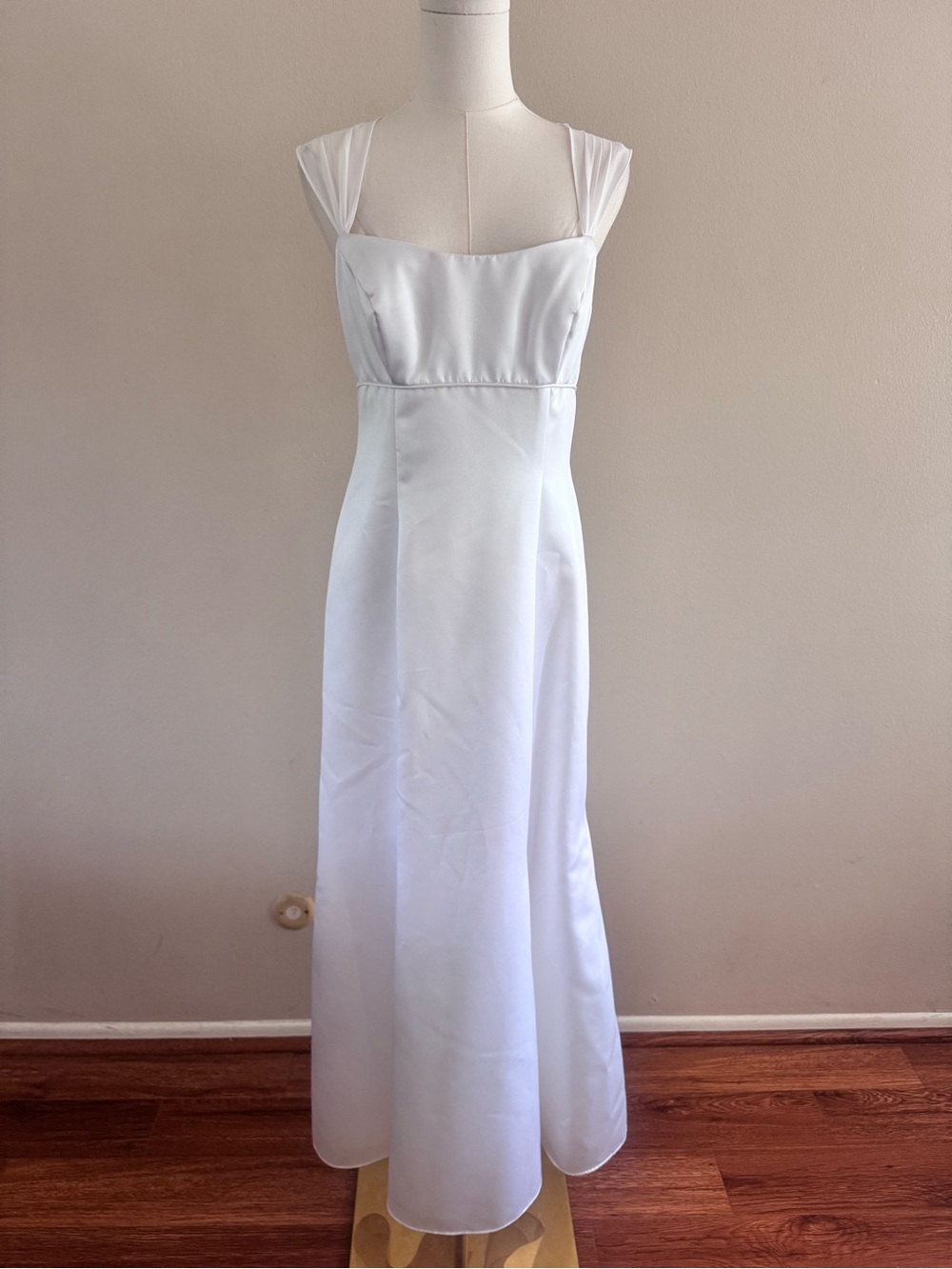 Vintage 90s/00s Alfred Angelo White Minimalist Dress/Gown w/Back Bow Detail